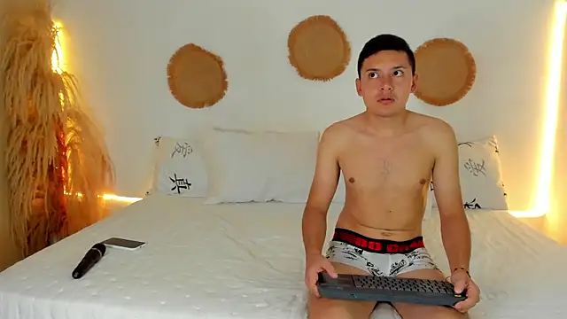 Snapshot of TifannyRossiii chatting on 02/11/26, 01:54 TifannyRossiii online show from 02/11/26, 01:54