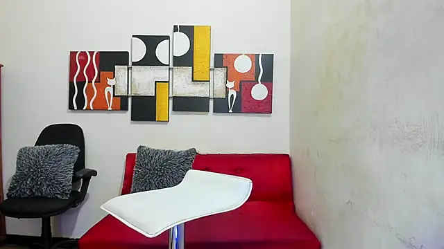 Mariana 16  online show from 02/06/25, 08:23