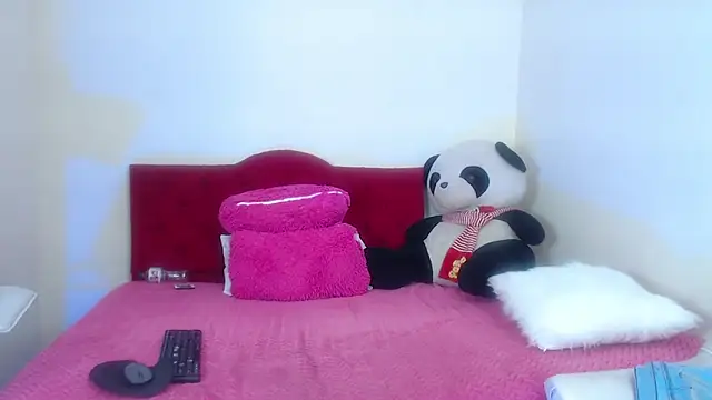 Mariana 16  online show from 03/19/25, 11:36