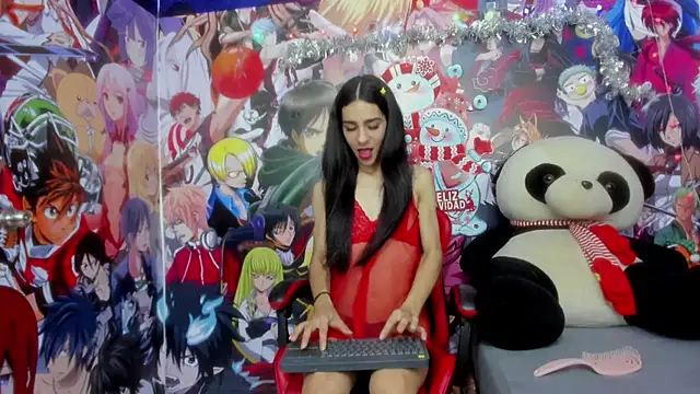 Mariana 16  online show from 12/19/25, 03:19