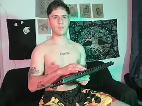 Snapshot of Antonello_Vannucci chatting on 02/10/25, 09:15 Antonello Vannucci online show from 02/10/25, 09:15