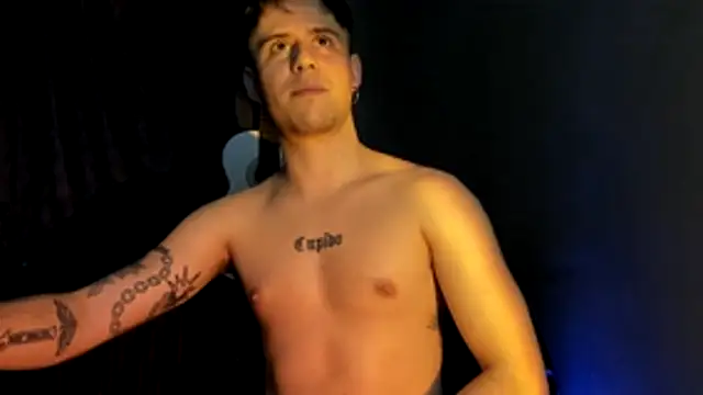 Snapshot of Antonello_Vannucci chatting on 11/03/25, 11:37 Antonello Vannucci online show from 11/03/25, 11:37