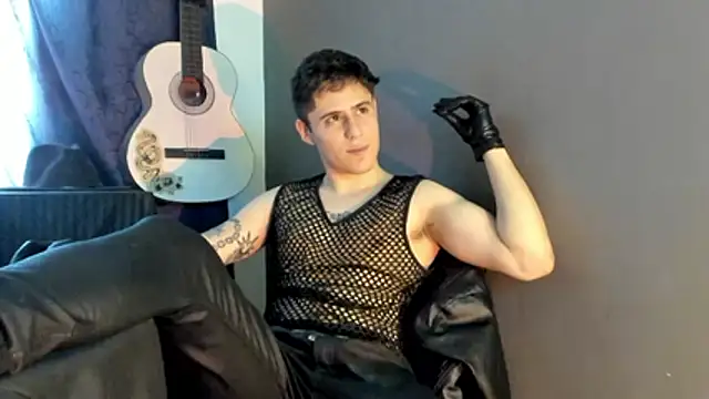 Antonello Vannucci online show from 11/19/25, 04:18