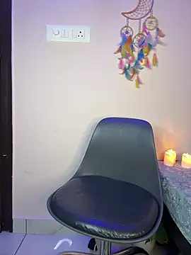 Snapshot of honeyboobies7249 chatting on 02/23/26, 07:33 honeyboobies7249 online show from 02/23/26, 07:33