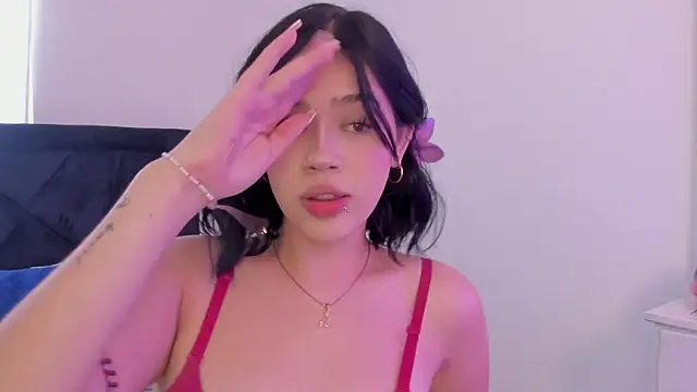 Lily Woodz online show from 12/15/25, 07:29