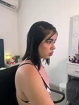 Lily Woodz online show from 01/16/26, 07:07