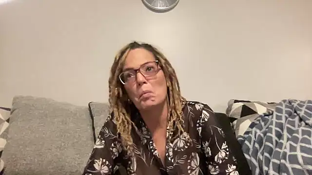 skarfos1babe69 online show from 12/29/24, 02:27