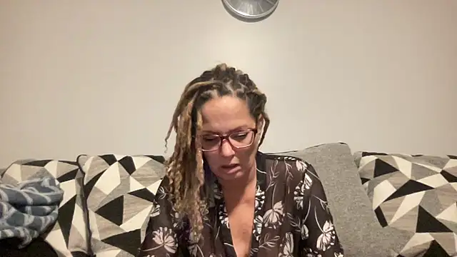 skarfos1babe69 online show from 12/30/24, 04:42