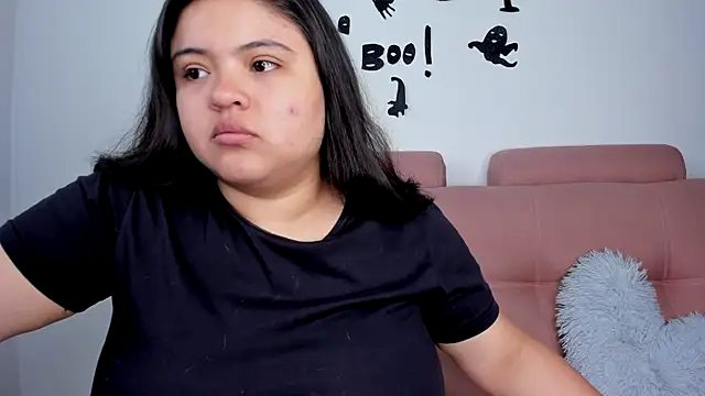 lizzie c online show from 11/05/25, 05:35