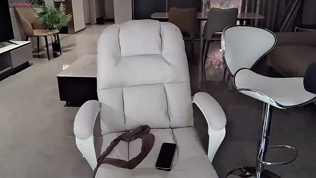 Irene--- online show from 03/09/25, 09:02