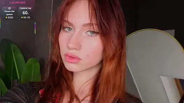 Snapshot of Mollly_Rouge chatting on 03/27/26, 12:38 Mollly Rouge online show from 03/27/26, 12:38
