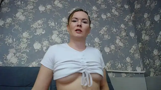 Snapshot of _Miss_Vanilla_ chatting on 03/11/25, 07:15 Miss Vanilla online show from 03/11/25, 07:15