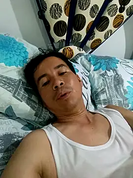 bisexual0007 online show from 12/15/25, 03:00