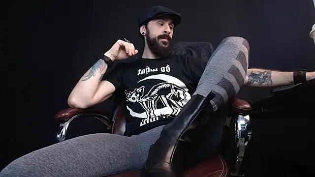 AxelColton online show from 02/25/25, 06:03