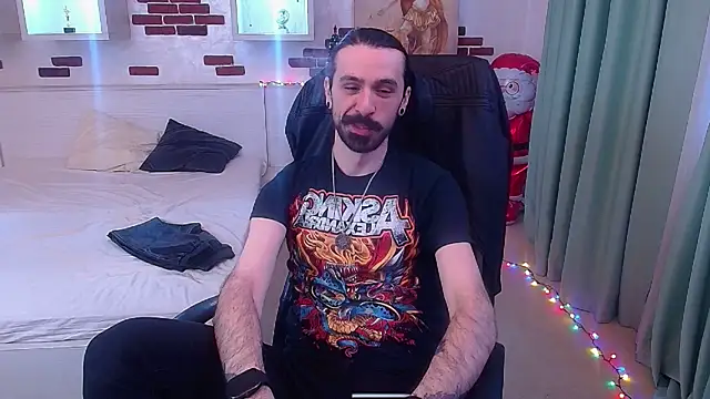 AxelColton online show from 12/14/25, 08:30