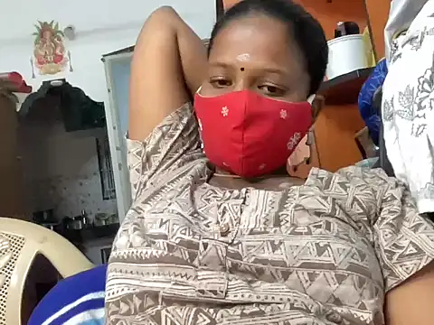 Snapshot of Tamil_Sanjana_ chatting on 05/10/26, 05:51 Tamil Sanjana online show from 05/10/26, 05:51