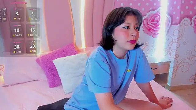 Lily Martinez online show from 02/19/25, 08:10