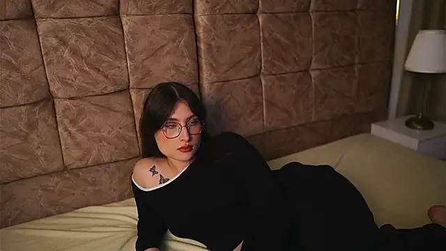 Daisha Riley online show from 03/17/26, 03:55