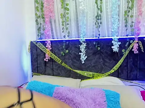 CintiaWalker online show from 10/30/25, 12:50