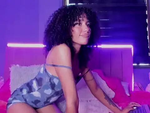 CintiaWalker online show from 11/23/25, 01:00