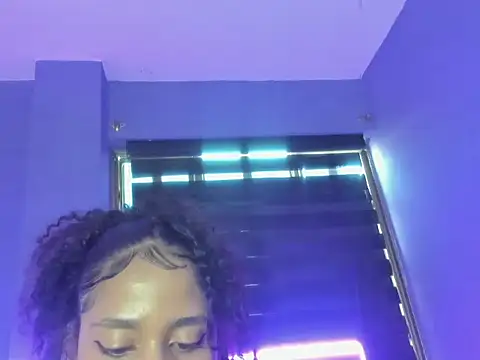 CintiaWalker online show from 12/22/25, 12:57