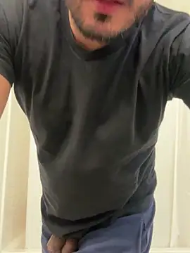 truenoxxx13 online show from 09/25/25, 07:28