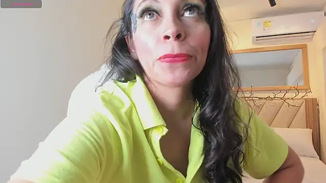 PerlaPreciosa online show from 03/18/26, 04:04