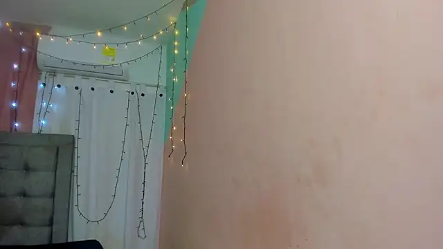 dani-lue online show from 01/26/25, 12:11