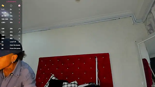 JhonyMiller  online show from 04/10/26, 08:02