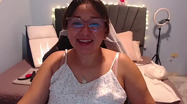 Snapshot of AngelRouss chatting on 02/28/25, 11:58 AngelRouss online show from 02/28/25, 11:58