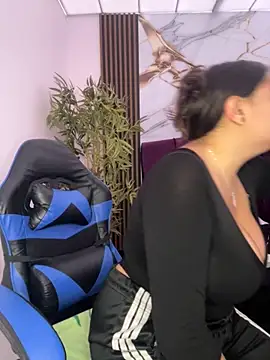 michell boobs  online show from 11/10/25, 01:21