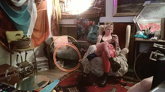 SilverandFox online show from 02/25/25, 09:42