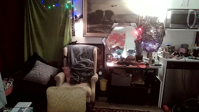 SilverandFox online show from 03/20/25, 11:38