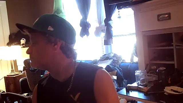 SilverandFox online show from 09/12/25, 08:53