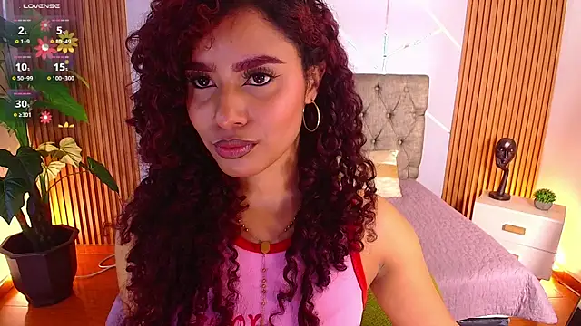 charlottee white online show from 03/02/26, 08:04