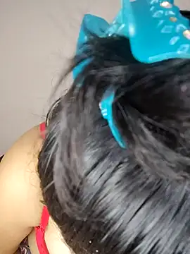 Snapshot of Riya_Stream01 chatting on 02/05/25, 01:04 Riya Stream01 online show from 02/05/25, 01:04