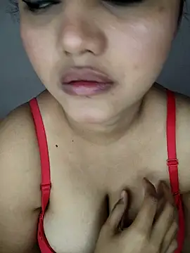 Snapshot of Riya_Stream01 chatting on 02/14/25, 05:14 Riya Stream01 online show from 02/14/25, 05:14