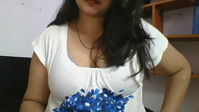Riya Stream01 online show from 04/27/26, 09:57