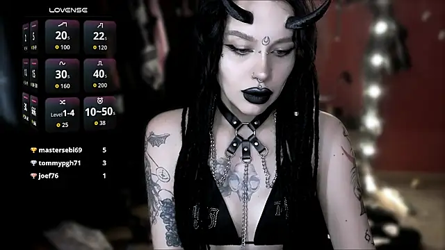 Snapshot of alexx_succubus chatting on 06/07/26, 05:44 alexx succubus online show from 06/07/26, 05:44