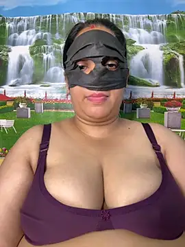 FlatVincy4 online show from 09/08/25, 04:06