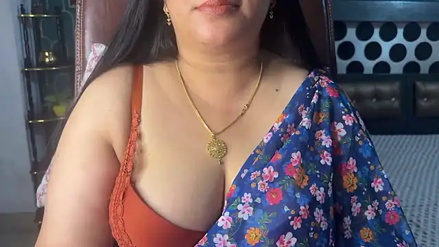 Snapshot of FlatVincy4 chatting on 05/16/26, 10:36 FlatVincy4 online show from 05/16/26, 10:36