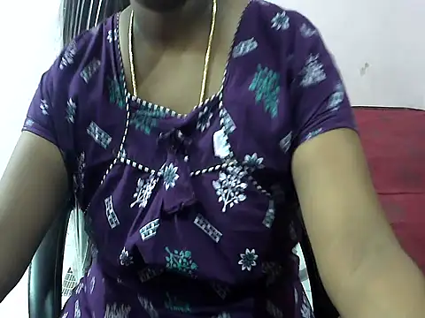 Snapshot of telugu_indhu_0001 chatting on 06/03/26, 04:45 telugu indhu 0001 online show from 06/03/26, 04:45