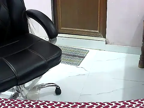 Snapshot of telugu_indhu_0001 chatting on 06/04/26, 06:47 telugu indhu 0001 online show from 06/04/26, 06:47