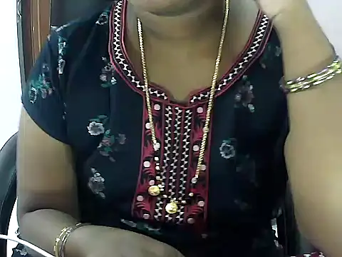 Snapshot of telugu_indhu_0001 chatting on 06/10/26, 06:07 telugu indhu 0001 online show from 06/10/26, 06:07