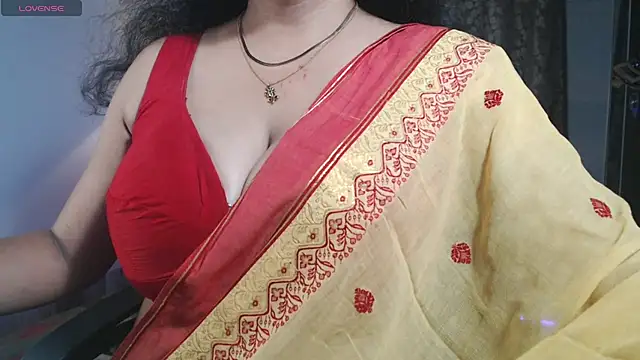 hot menka online show from 05/26/26, 05:42