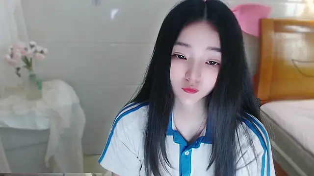 qiqi--- online show from 04/25/26, 05:21