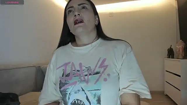 mariana 1  online show from 03/03/26, 04:51