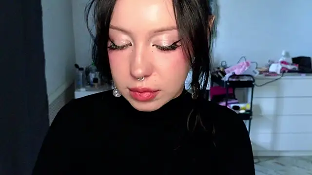 Snapshot of MoranaMissGod chatting on 06/25/26, 01:04 MoranaMissGod online show from 06/25/26, 01:04