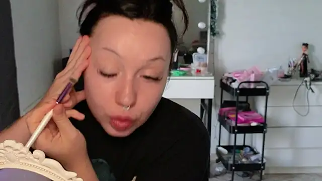 Snapshot of MoranaMissGod chatting on 07/16/26, 01:06 MoranaMissGod online show from 07/16/26, 01:06