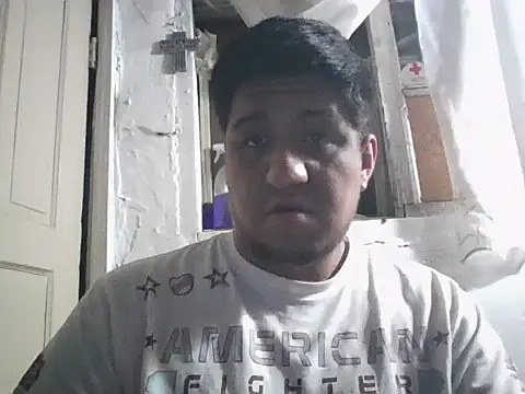 Snapshot of manolo666hot chatting on 05/26/26, 05:47 manolo666hot online show from 05/26/26, 05:47